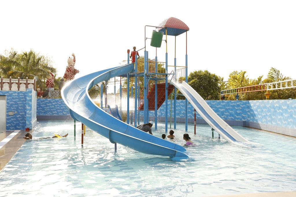 Aapno Ghar Resort & Amusement Park Gurgaon Esterno foto